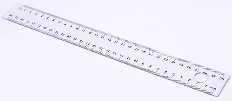 مسطرة بلاستيك 30 سم